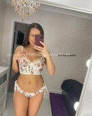 Анкета проститутки Илона - метро Хамовники, возраст - 25